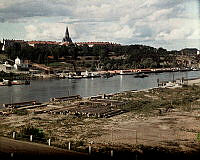 Vy norrut från Hammarbysidan över Hammarbyleden mot Södermalm. I fonden Sofia Kyrka.