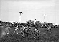 Johanneshovs Idrottsplats. Fotbollsmatch mellan Hammarby och City (Eskilstuna city fotbollklubb).