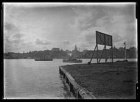 Utsikt från Beckholmen mot Stadsgårdshamnen och Sofia kyrka från båthållplats Dockan.