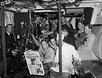 Julfirande svenska sjömän vid bevakningsuppdrag ombord på fartyg under andra världskriget.