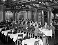 Den Urtima tvåkammarriksdagen samlad till måltid i samband med extra möte med anledning av andra världskrigets utbrott.