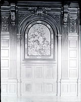 Interiör från Handelsbanken med vävt väggstycke infällt i panel, Kungsträdgårdsgatan 2 B.