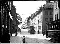 Hornsgatan. Västerut från Ragvaldsgatan.