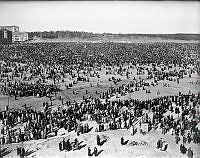 Första maj demonstration på Gärdet i Stockholm år 1940.