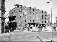 Hantverkargatan. Kungsholmens brandstation under byggnad.