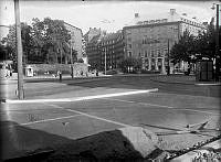 Birger Jarlsgatan och Runebergsgatan.