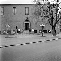 Historiska museets entré. Narvavägen 11