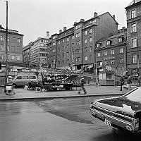 Riddargatan österut med kvarteret Styckjunkarens fasad.