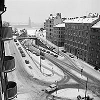 Utsikt från Ludvigsbergsgatan 2 norrut över Torkel Knutssonsgatan mot Riddarfjärden och Stadshuset