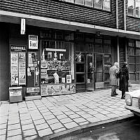 Kiosk och portal på Gävlegatan 12