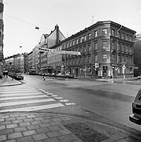Folkungagatan västerut från Borgmästargatan med kvarteret Bukettens fasader.