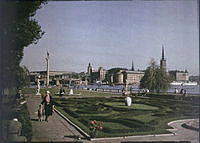 Stadshusträdgården med Strömbadet och Riddarholmen i bakgrunden,