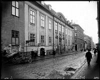 Sankt Paulsgatan med van der Nootska palatset, Sankt Paulsgatan 21.