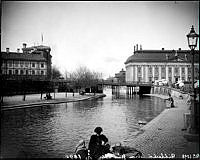 Riddarholmskanalen mot norr, Riddarholmsbron och Riddarhuset.