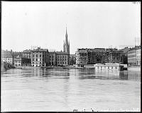 Rödbotorget. Klara kyrka i bakgrunden.