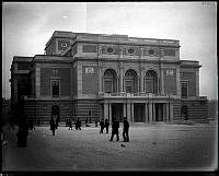 Gustav Adolfs Torg sett mot Operan.