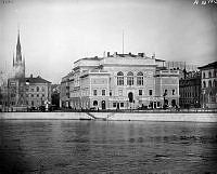 Konstakademien, Fredsgatan 12.  Norrström i förgrunden. Klara kyrka till vänster.