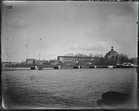 Utsikt från Logårdstrappan mot Skeppsholmen med Skeppsholmskyrkan och nuvarande Östasiatiska museet.