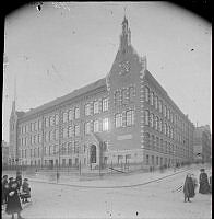 Katarina folkskola, Katarina Norra skola i hörnet av Tjärhovsgatan och Nytorgsgatan.