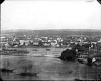 Foto av daguerrotyp från 1846 föreställande Ladugårdslandet sett från Mosebacke. Till höger Skeppsholmen. I förgrunden Saltsjön. Detalj.