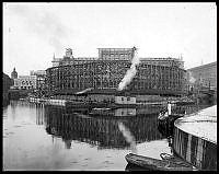 Riksbanken på Helgeandsholmen, mot öster, under byggnad.