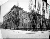 Teknologiska Institutet (Tekniska Högskolan), Drottninggatan 95 A i hörnet av Rådmansgatan.