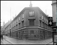 Gymnastiska Centralinstitutet, hörnet av Hamngatan 19 t.v. och Beridarebansgatan.