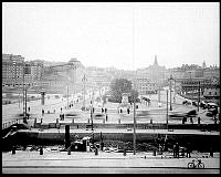 Slussen sedd från Slussplan söderut.