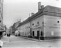 Stora Badstugatan söderut från hörnet av Adolf Fredriks Kyrkogata.