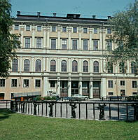 Mosebacke Torg och Södra Teatern.