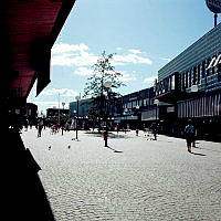 Farsta Torg. Närmast varuhuset Kvickly.