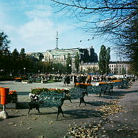 Kungsträdgården med skridskobana. Vy norrut mot kv. Hästen.