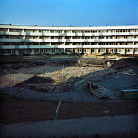 Wenner-Gren Center; bostadsdelens gård under anläggning.