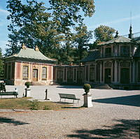 Drottningholm. Gårdssidan av Kina Slott.