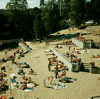 Saltsjöbaden; allmän badplats öster om badhuset på Restaurantholmen.