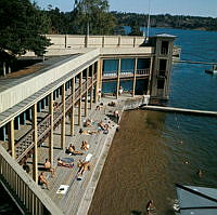 Saltsjöbaden; herrbadhuset på Restaurantholmen.