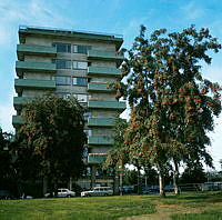 Hedinsgatan 17 från Tessinparken.