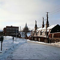 Vy västerut från Stigbergsgatan 23. I fonden Katarina kyrka.