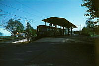 Nynäshamns station med pendeltåg.