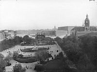 Kungsträdgården mot söder, Jakobs kyrka  t.h.