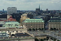 Utsikt från Storkyrkans torn över Norrmalm. I förgrunden till vänster Gustav Adolfs Torg. Mot norr.