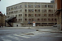 Arkitekturskolan, KTH. Fasader mot Danderydsplan och Östermalmsgatan. Till höger hörnet Danderydsgatan, Östermalmsgatan.