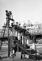 Olympiska Spelen i Stockholm 1912. Tidtagare och fotograf under olympiaden på Stockholms Stadion.