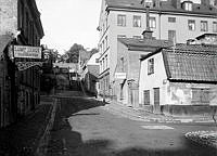 Rådmansgatan 56. T.h. Lilla Bastugatan. Huset kallades Lusasken.