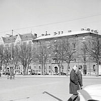 Strandvägen 17 - 21. T.h. Thaueniuska huset.