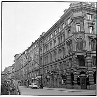 Hörnet Nybrogatan-Kommendörsgatan.