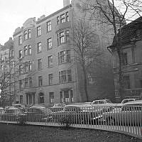 Östermalmsgatan 42, t.h. nr 40.