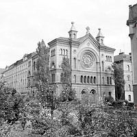 Floragatan 8, Florakyrkan eller Betesdakyrkan. T.v. Östermalmsgatan.