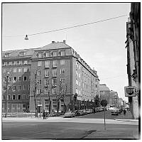 Hörnbild på fastigheten Brandvakten 6-7 norrut på Skeppargatan.