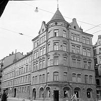 Hörnet av Linnégatan 59 - 61 och Grevgatan 45 t.h..